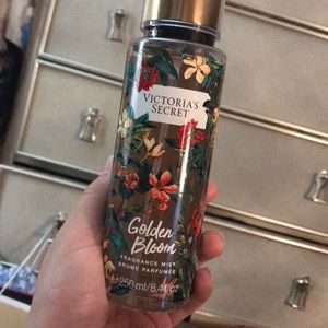 Victoria’s Secret Golden Bloom Mist
